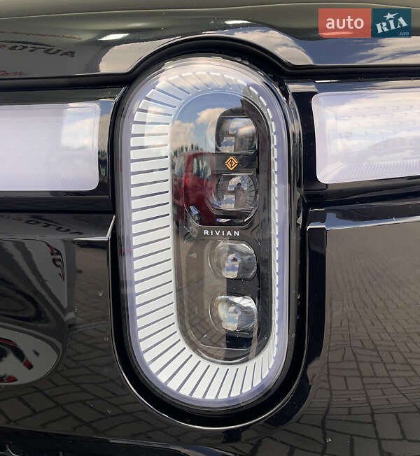 Пікап Rivian R1T 2022 в Львові