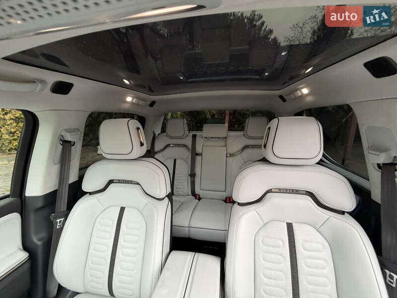 Пікап Rivian R1T 2022 в Львові