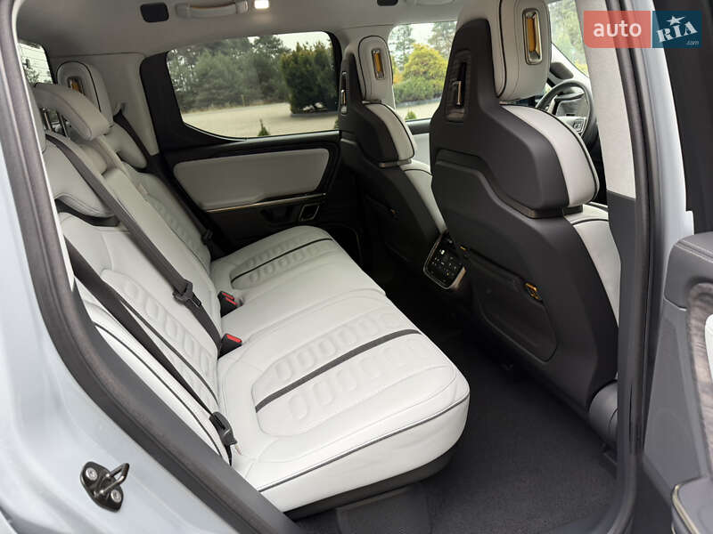 Пікап Rivian R1T 2022 в Львові