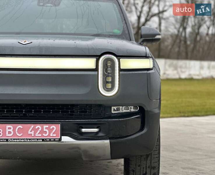 Пикап Rivian R1T 2022 в Луцке фото 2 Пикап Rivian R1T 2022 в Луцке