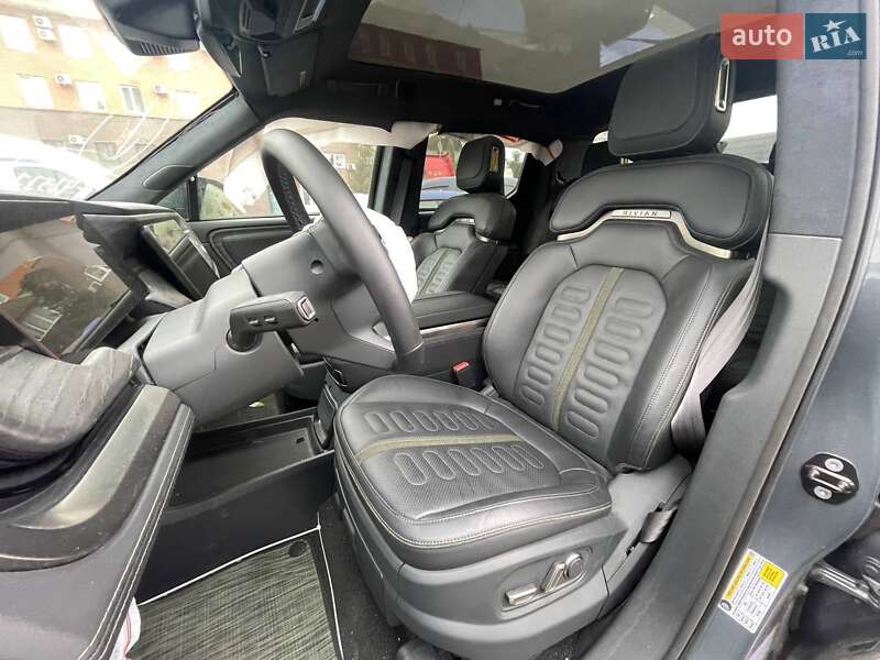Внедорожник / Кроссовер Rivian R1T 2023 в Киеве фото 11 Внедорожник / Кроссовер Rivian R1T 2023 в Киеве