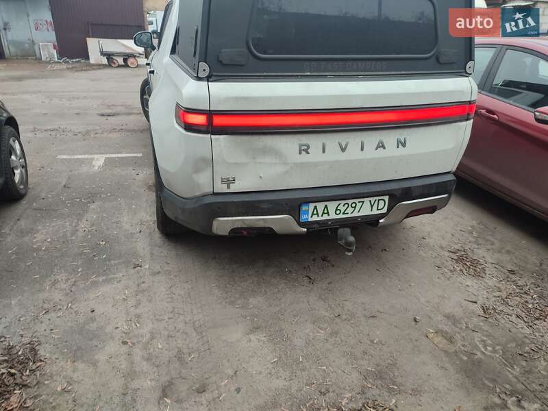 Пикап Rivian R1T 2023 в Киеве