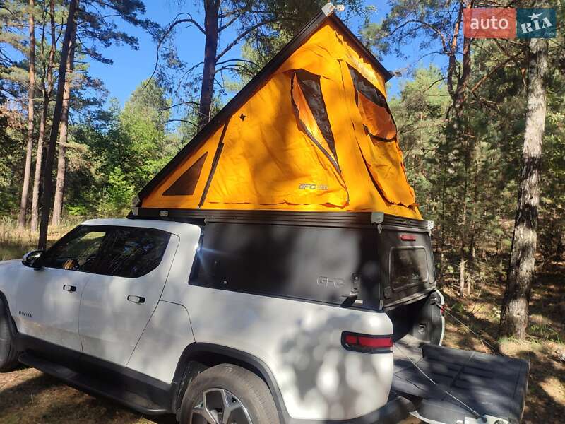 Пикап Rivian R1T 2023 в Киеве