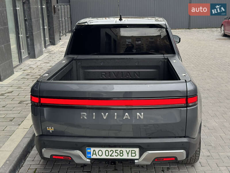 Внедорожник / Кроссовер Rivian R1T 2023 в Ужгороде