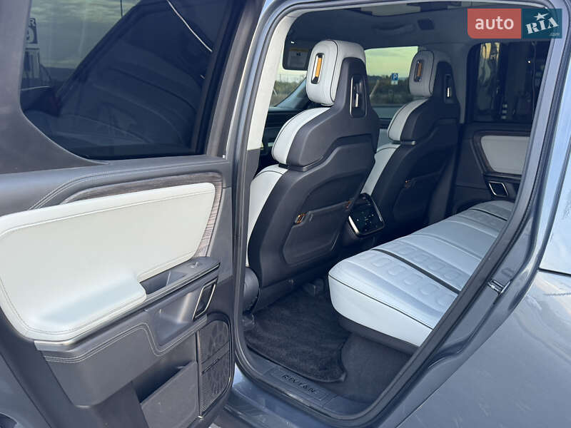 Внедорожник / Кроссовер Rivian R1T 2023 в Ужгороде