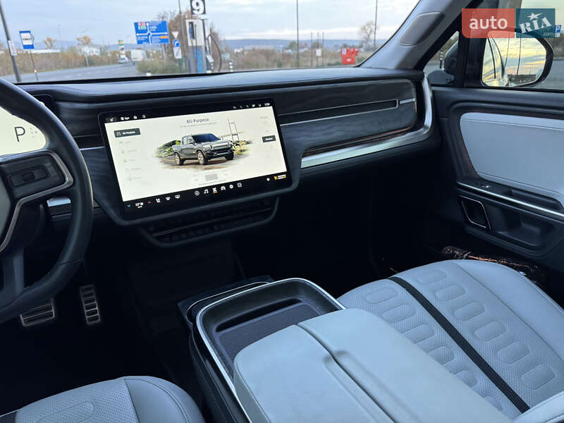 Внедорожник / Кроссовер Rivian R1T 2023 в Ужгороде