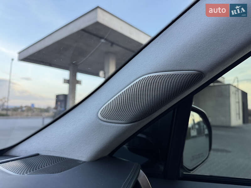 Внедорожник / Кроссовер Rivian R1T 2023 в Ужгороде