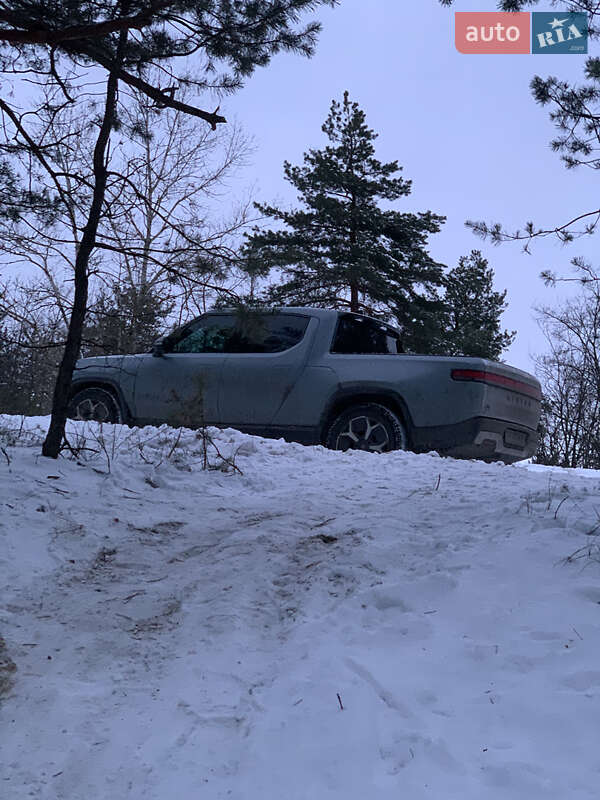 Пикап Rivian R1T 2024 в Днепре