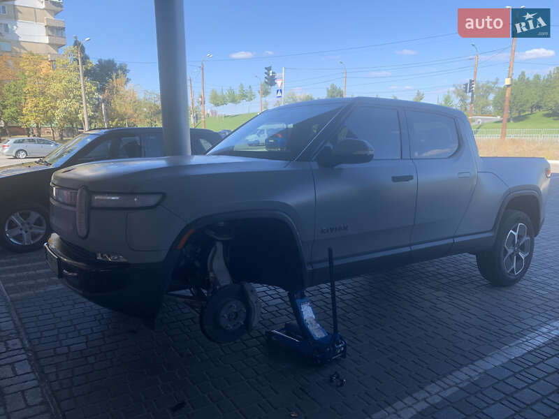 Пикап Rivian R1T 2024 в Днепре