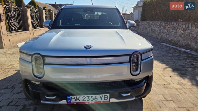 Пикап Rivian R1T 2024 в Сарнах