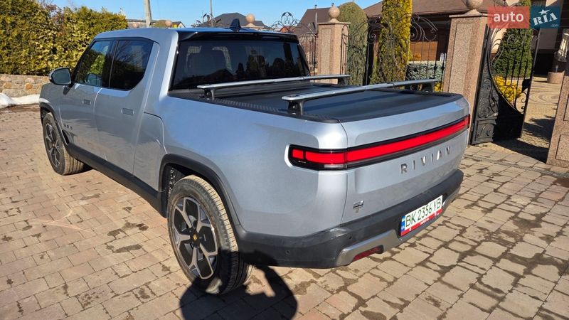 Пикап Rivian R1T 2024 в Сарнах