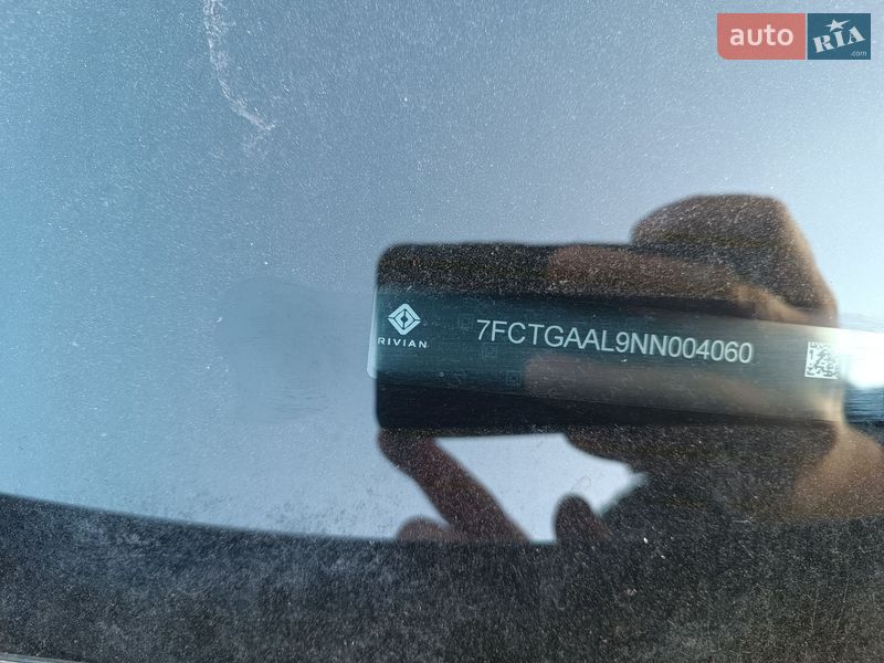 Пикап Rivian R1T 2022 в Вышгороде