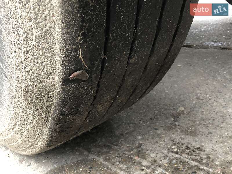 Цистерна напівпричіп Robert 6222 2004 в Прилуках