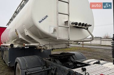 Цистерна Rohr Rohr 2008 в Луцке