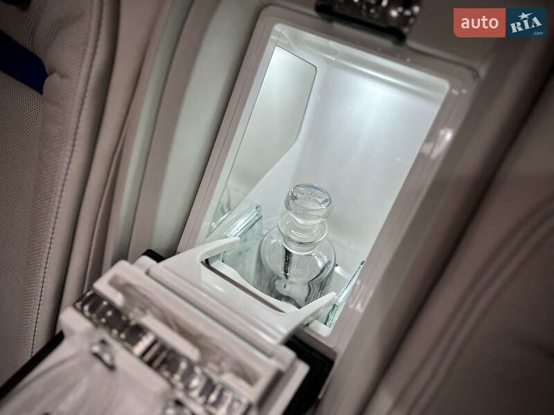 Внедорожник / Кроссовер Rolls-Royce Cullinan 2019 в Одессе