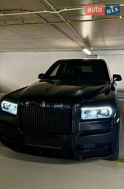 Внедорожник / Кроссовер Rolls-Royce Cullinan 2022 в 