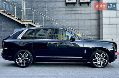 Внедорожник / Кроссовер Rolls-Royce Cullinan 2019 в 