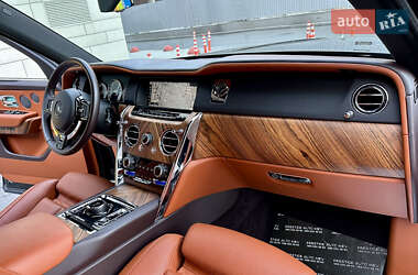Внедорожник / Кроссовер Rolls-Royce Cullinan 2019 в 