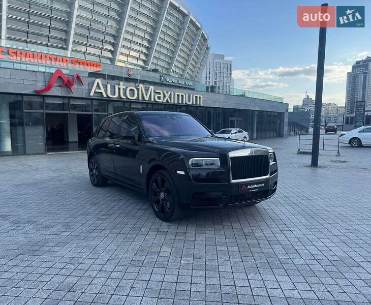 Позашляховик / Кросовер Rolls-Royce Cullinan 2020 в 