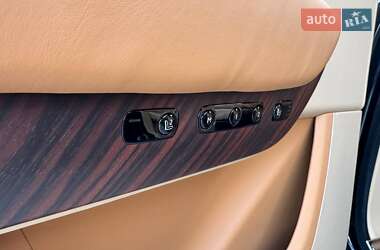 Позашляховик / Кросовер Rolls-Royce Cullinan 2020 в 