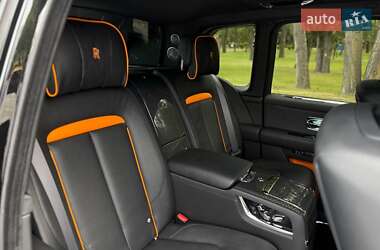 Внедорожник / Кроссовер Rolls-Royce Cullinan 2021 в 
