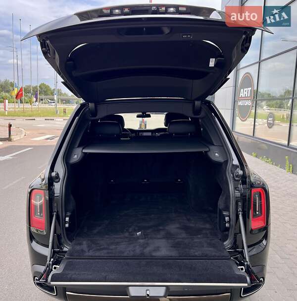 Внедорожник / Кроссовер Rolls-Royce Cullinan 2022 в Киеве