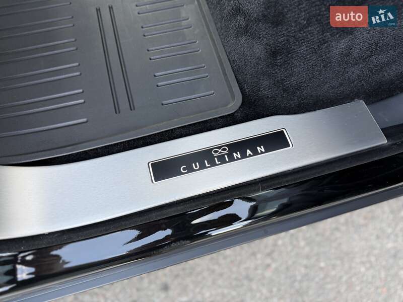Внедорожник / Кроссовер Rolls-Royce Cullinan 2020 в Киеве