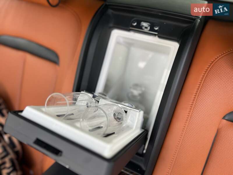 Внедорожник / Кроссовер Rolls-Royce Cullinan 2019 в Одессе