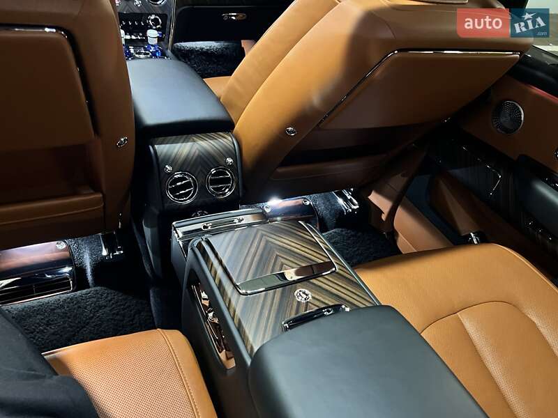 Внедорожник / Кроссовер Rolls-Royce Cullinan 2019 в Одессе
