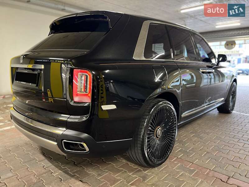 Внедорожник / Кроссовер Rolls-Royce Cullinan 2019 в Одессе