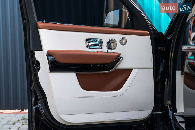 Внедорожник / Кроссовер Rolls-Royce Cullinan 2019 в Мукачево