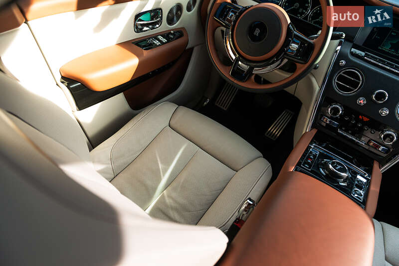 Внедорожник / Кроссовер Rolls-Royce Cullinan 2019 в Мукачево