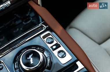 Внедорожник / Кроссовер Rolls-Royce Cullinan 2019 в 