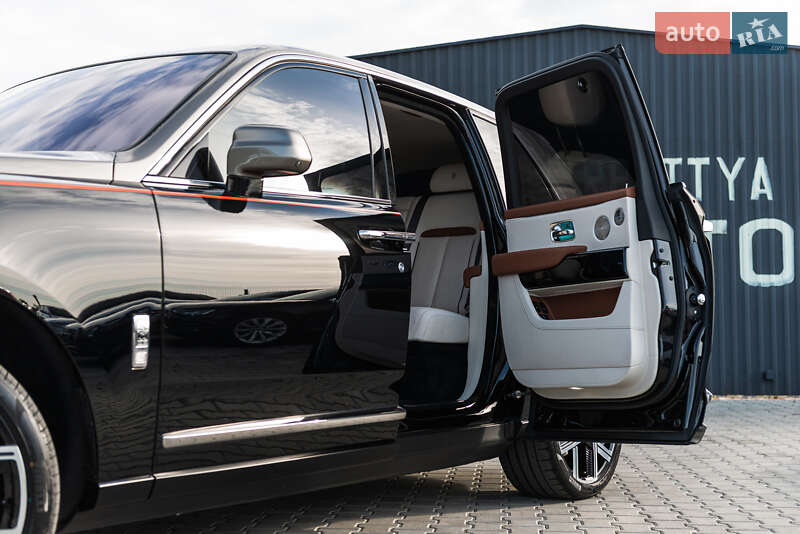 Внедорожник / Кроссовер Rolls-Royce Cullinan 2019 в Мукачево