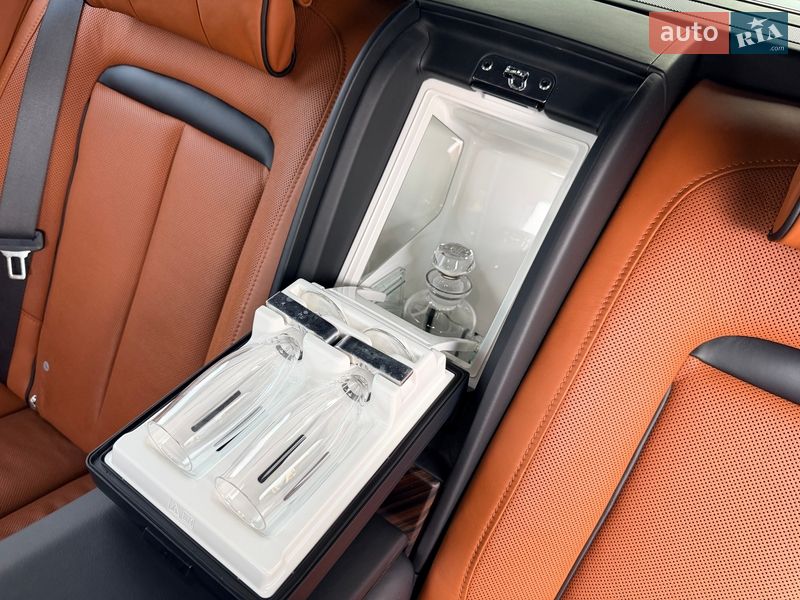 Внедорожник / Кроссовер Rolls-Royce Cullinan 2019 в Киеве