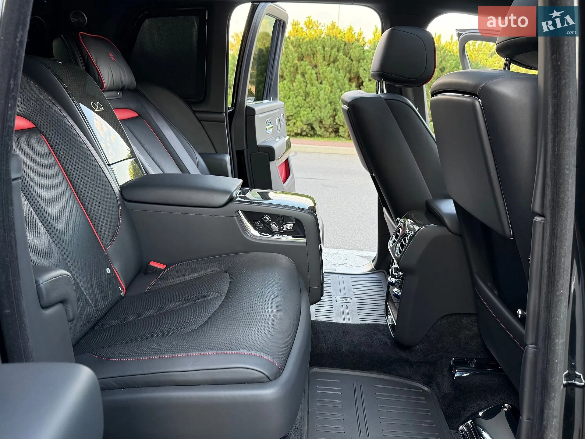 2020 Rolls-Royce Cullinan - мініатюра 60
