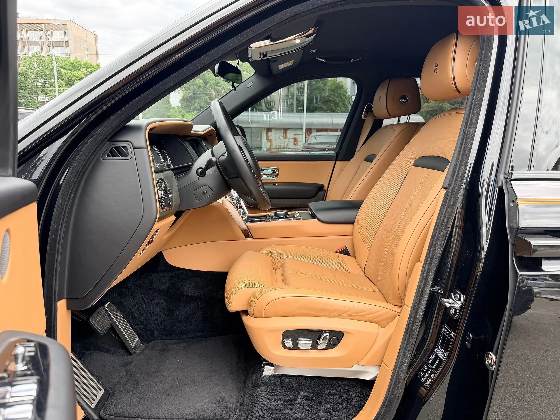 2019 Rolls-Royce Cullinan - мініатюра 21