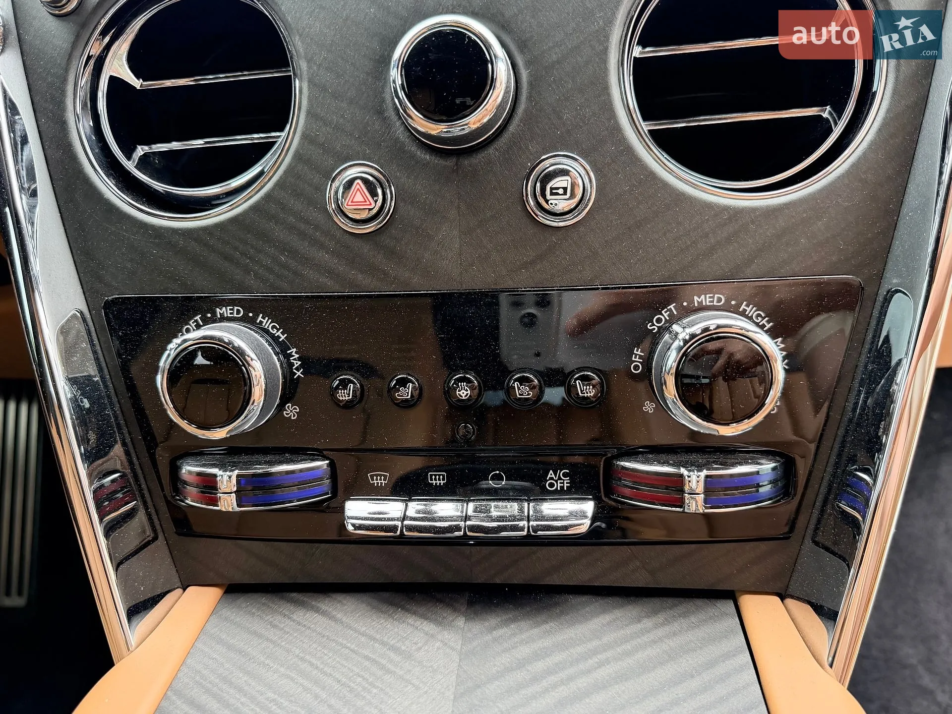 2019 Rolls-Royce Cullinan - мініатюра 46
