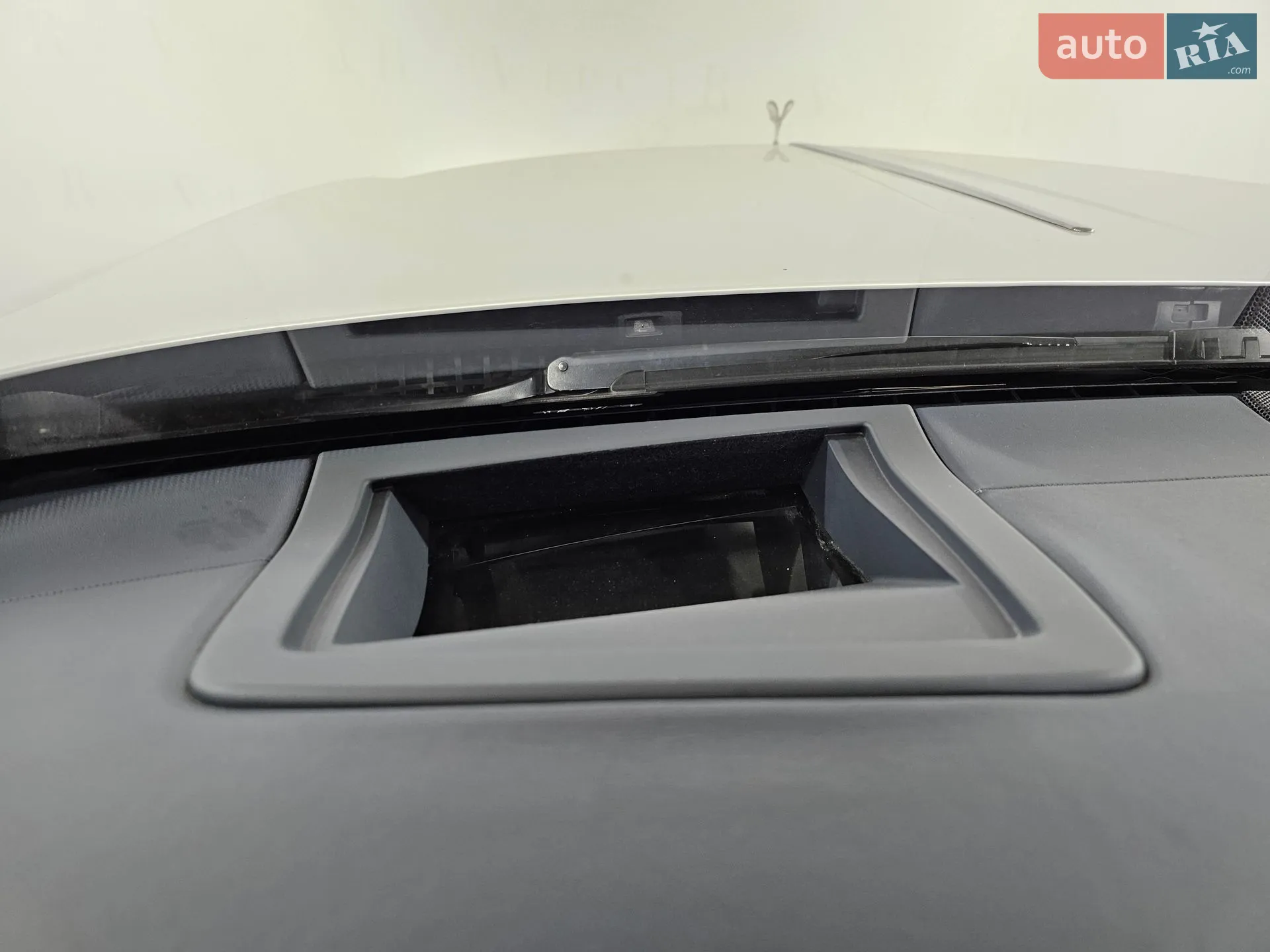 2016 Rolls-Royce Dawn - мініатюра 37
