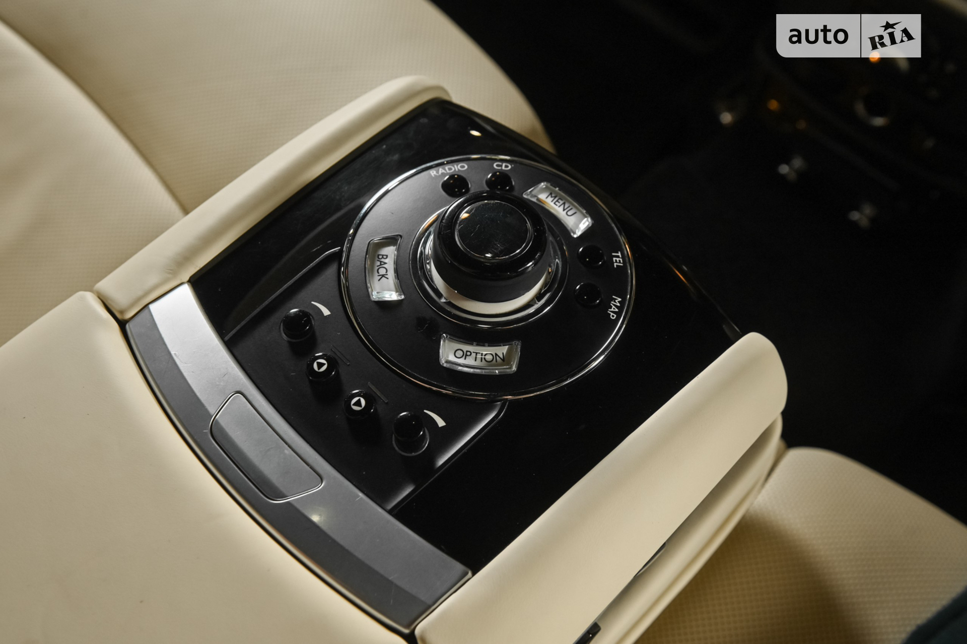 2011 Rolls-Royce Ghost - мініатюра 49