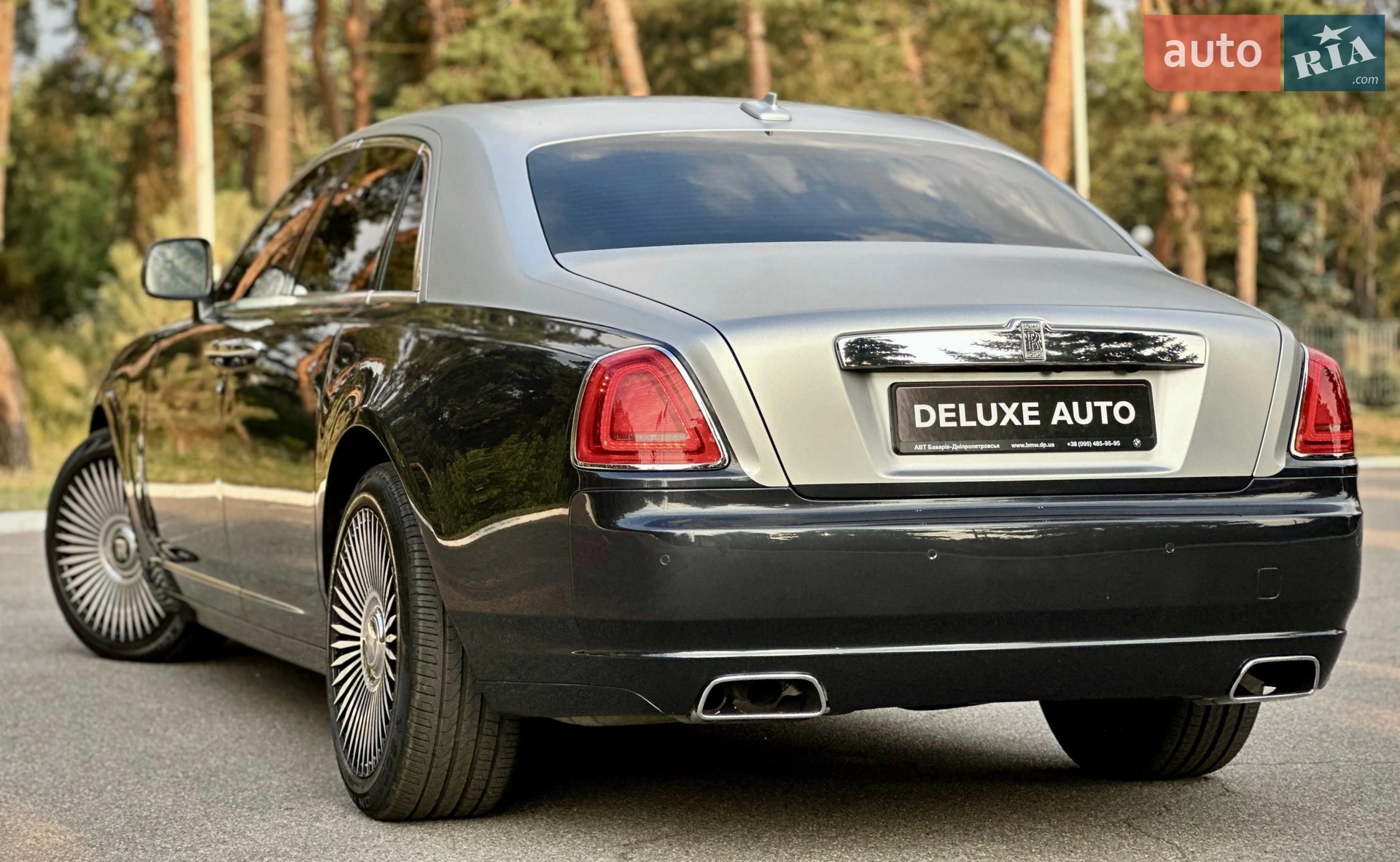2011 Rolls-Royce Ghost - мініатюра 35