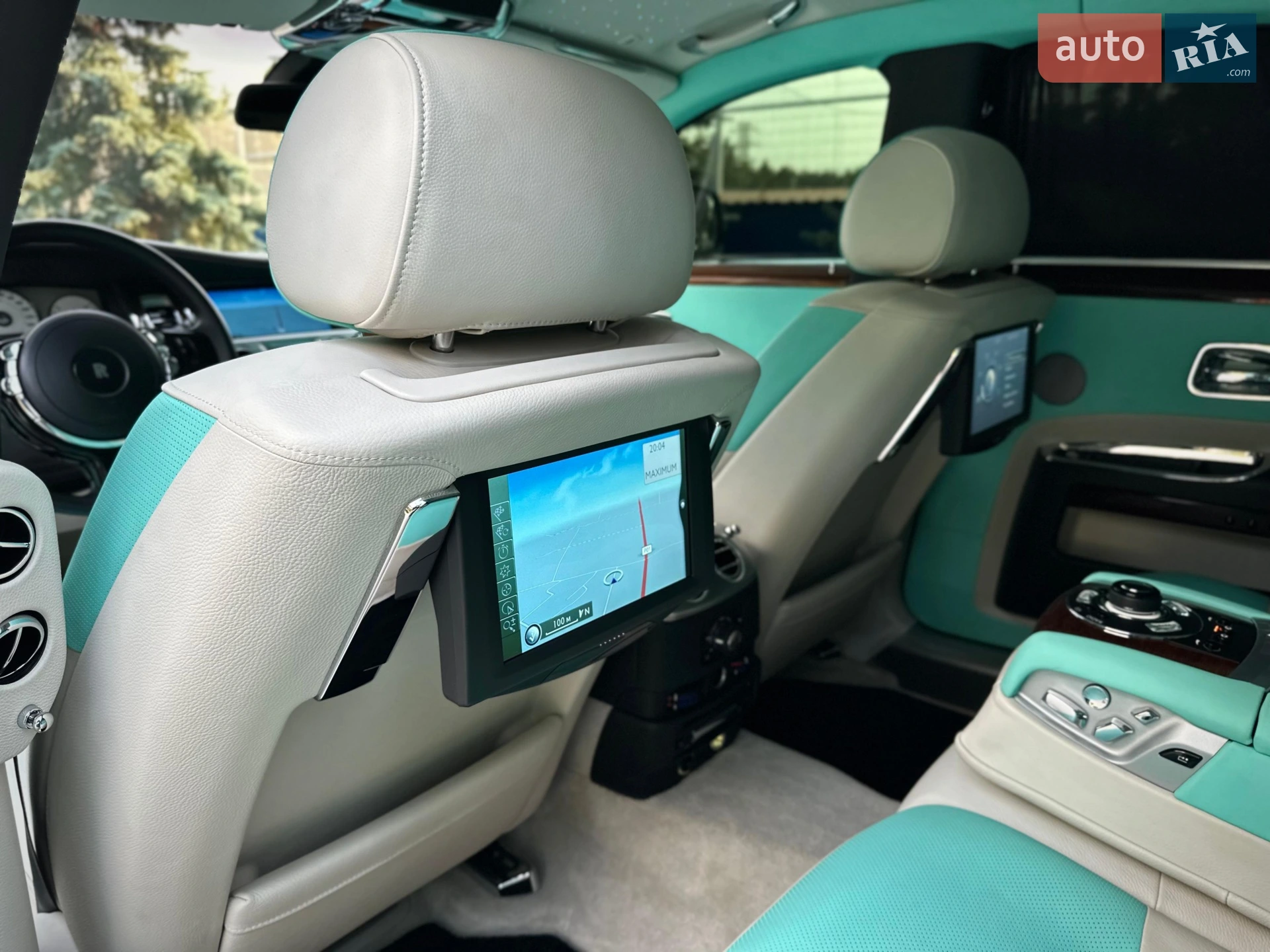 2011 Rolls-Royce Ghost - мініатюра 93
