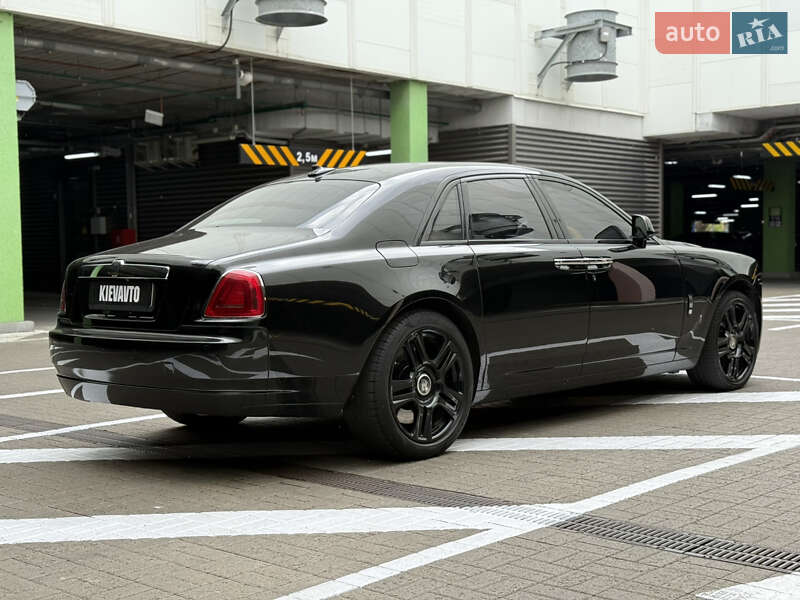 Седан Rolls-Royce Ghost 2015 в Киеве