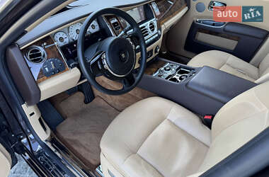 Седан Rolls-Royce Ghost 2013 в 