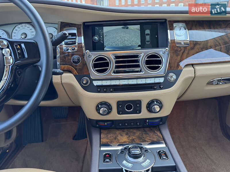 Седан Rolls-Royce Ghost 2013 в Днепре