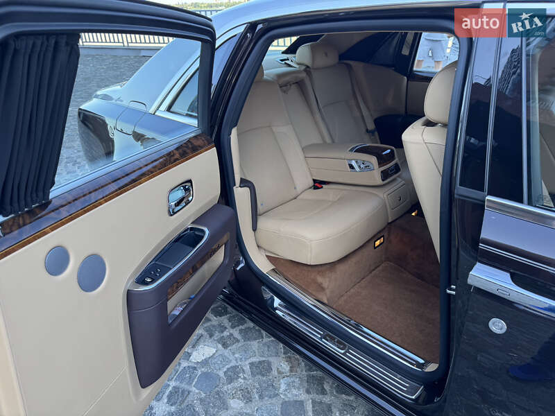 Седан Rolls-Royce Ghost 2013 в Днепре