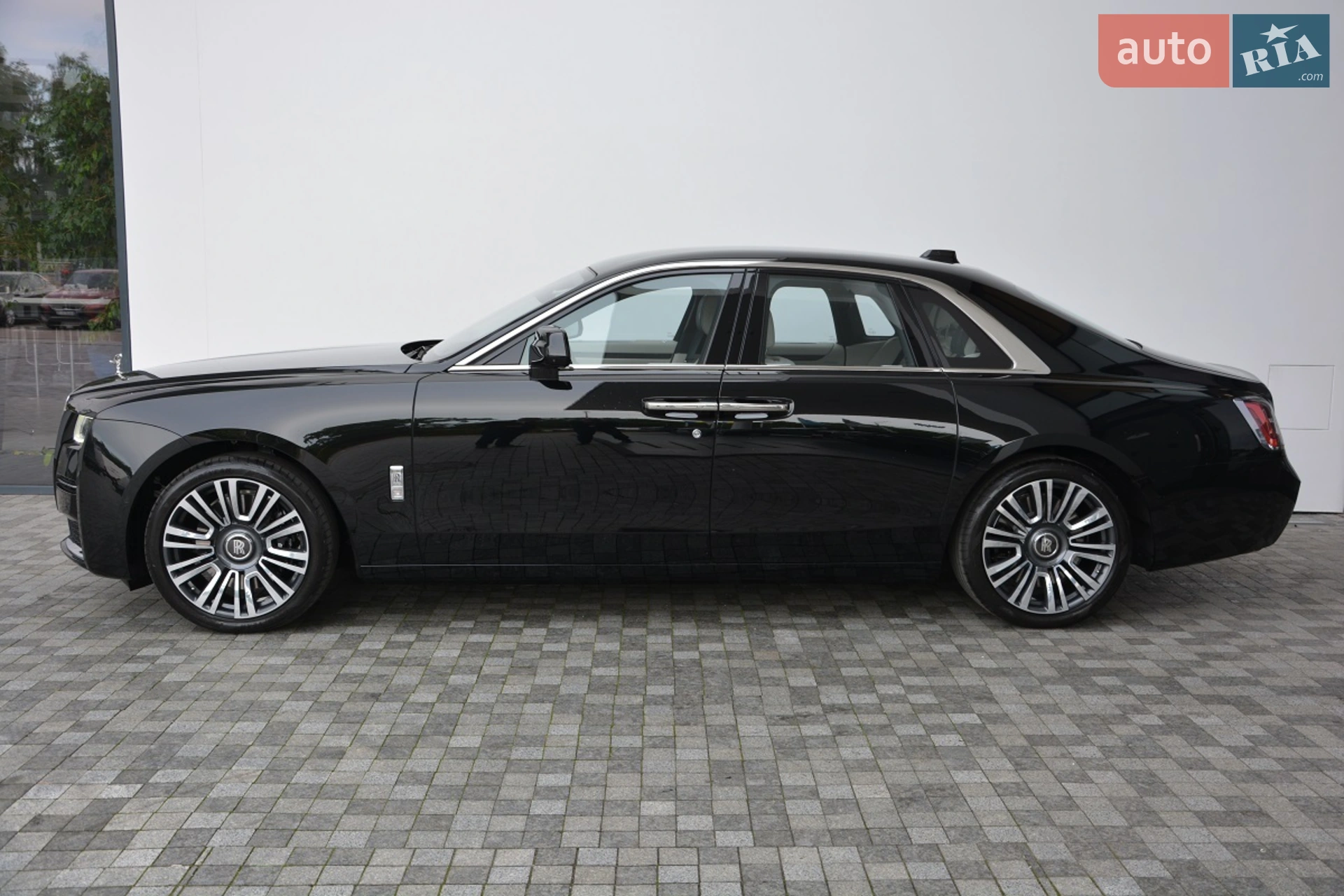 2021 Rolls-Royce Ghost - мініатюра 2