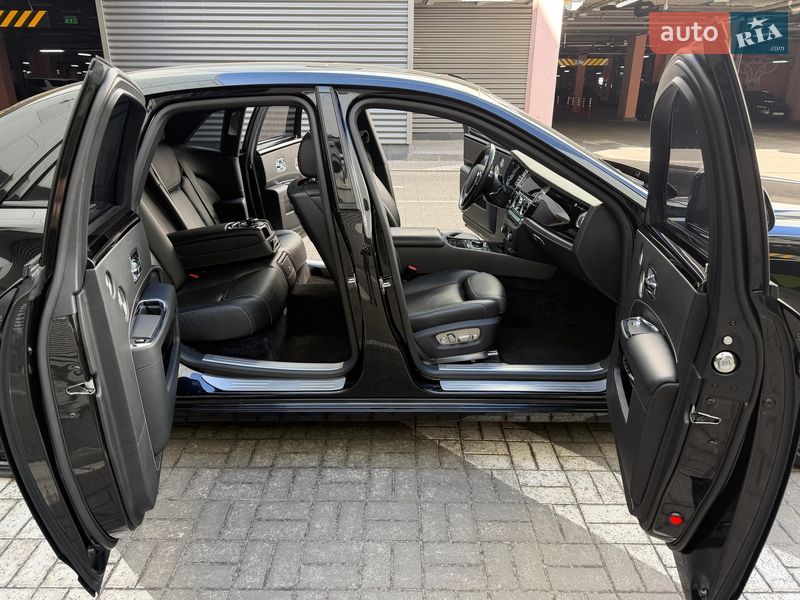 Седан Rolls-Royce Ghost 2015 в Киеве