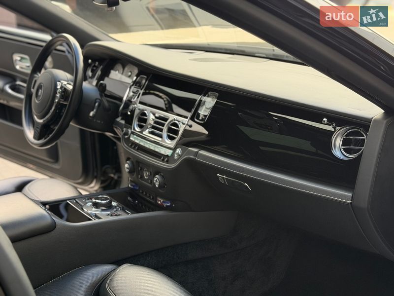 Седан Rolls-Royce Ghost 2015 в Киеве