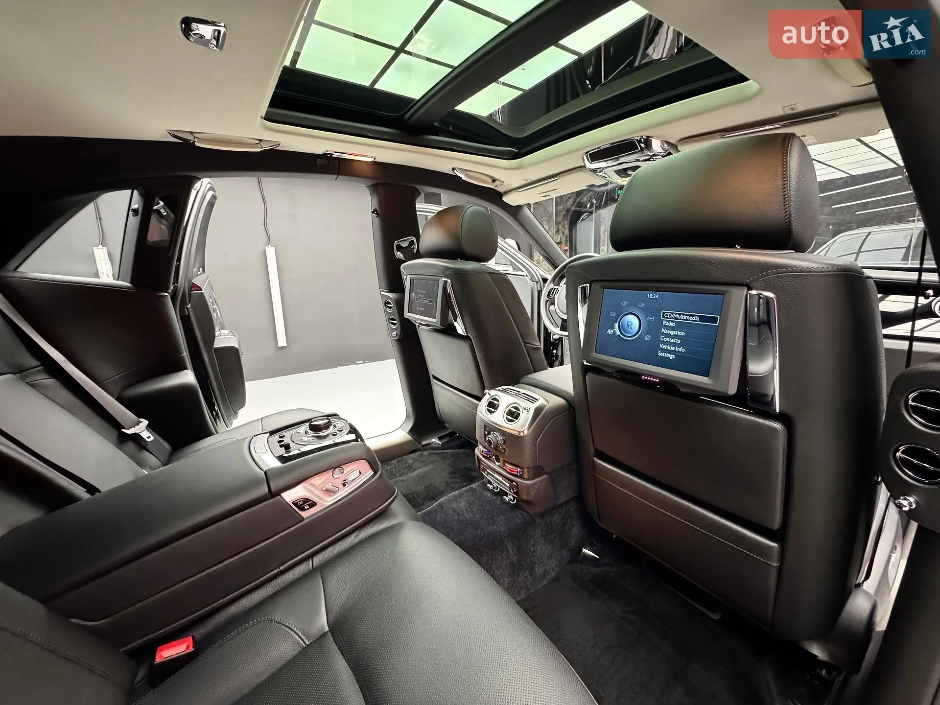 2010 Rolls-Royce Ghost - мініатюра 51